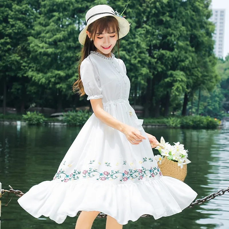 

Retro Summer Short Sleeve Fresh Slim Embroidered Dress Chiffon Ruffled Teens Girls Mid-length Sweet And Lovely Princess Dress