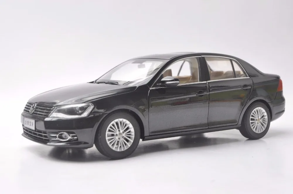 

1:18 литая модель для Volkswagen Новый VW Bora 2013 Черный сплав игрушечный автомобиль миниатюрная коллекция подарки Jetta US