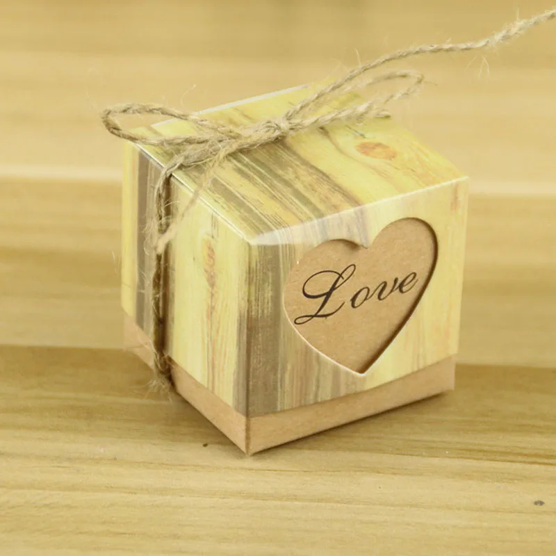 Коробка из крафт бумаги с сердцем Love Подарочная коробка Свадебная подарочный