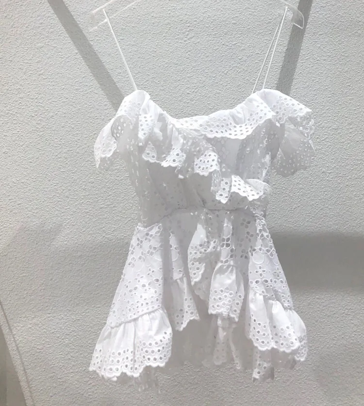 Cheerart корейский топ на тонких бретельках для женщин летний Асимметричный Открытый Топ Белый рюшами женский короткий топ на бретельках