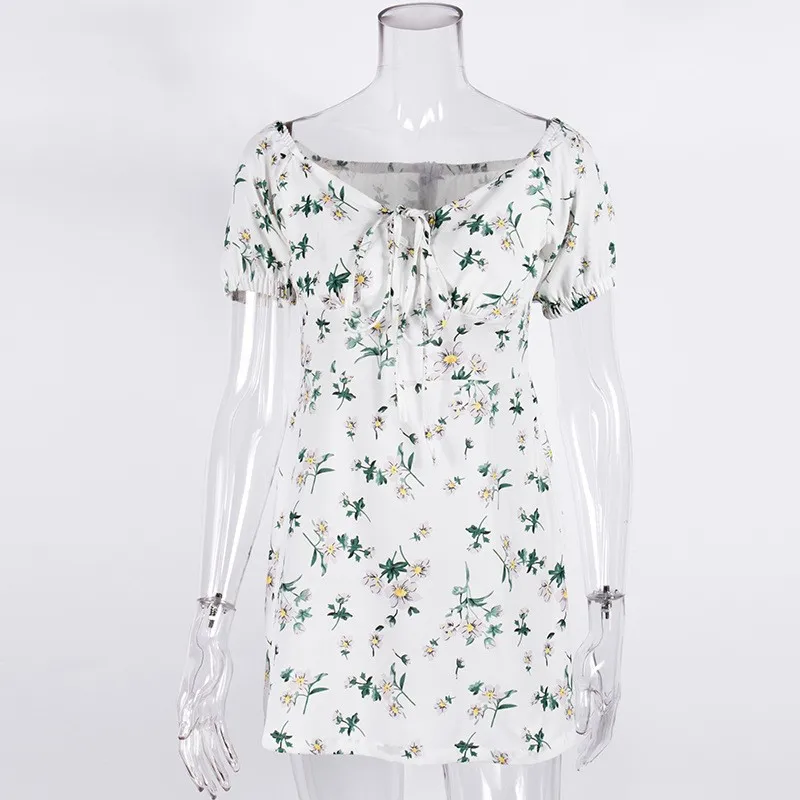 Женское шифоновое платье с квадратным воротником и цветочным принтом летнее