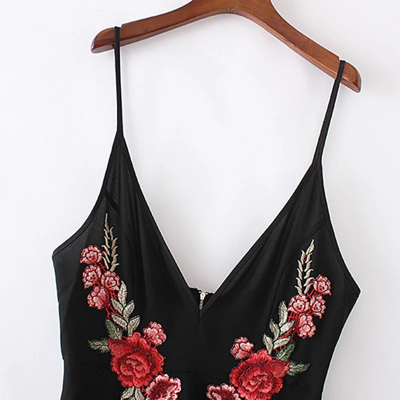 Кружево Девушка Роза цветочной вышивкой для женщин платья маленьких черный 2018 Sexy