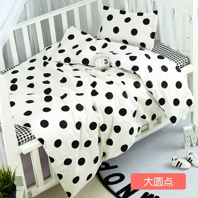 

Good Quality Cotton Baby Linen Baby Crib Set Crib Bedding Set For Both Girl and Boy Black Dots ,Duvet/Sheet/Pillow, with filling