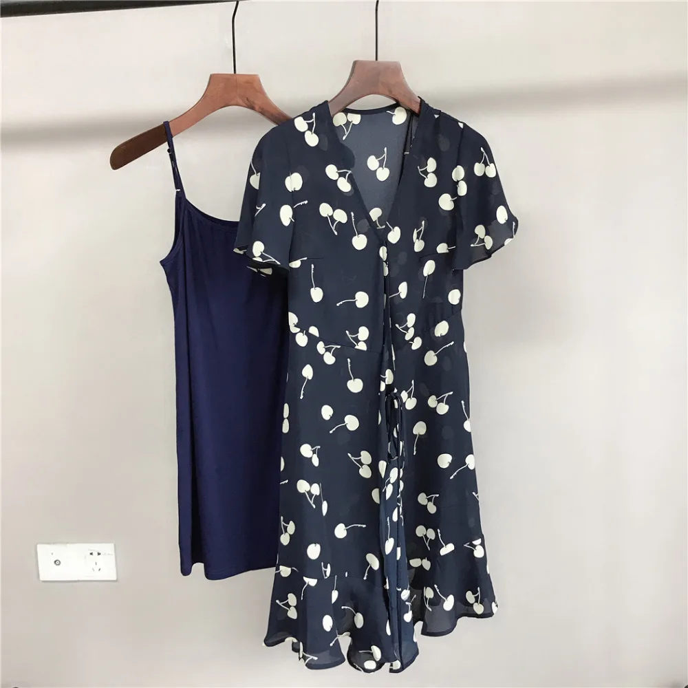 Новейшая модель Принт v образный вырез короткий рукав мини платье комплект из