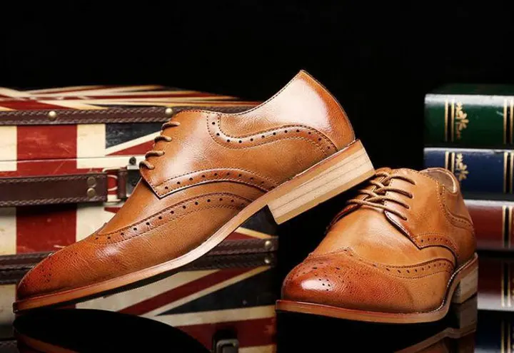 Dropshipping fashion new brand casual spring leather shoes mens dress business brogue shoes male lace up wedding shoes A005