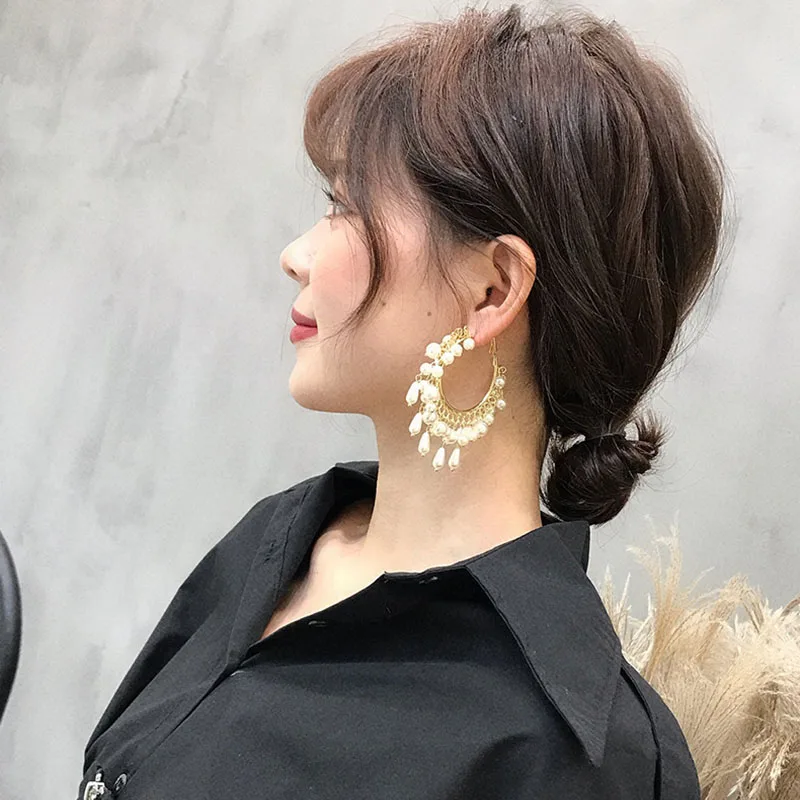 

New Gold Color Exaggerated Big Drop Earrings for Women Luxury Baroque Pearl Dangle Earings Europe Vintage Pearl Cluster Earrings