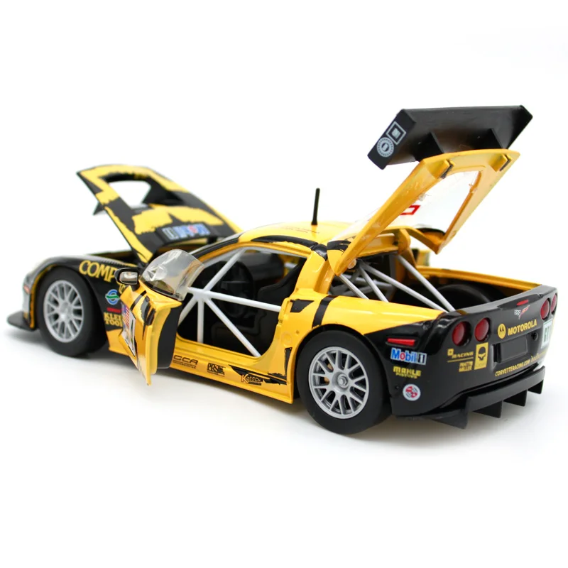 Bburago 1:24 Chevrolet Corvette C6R трек автомобиль литье под давлением открытые двери