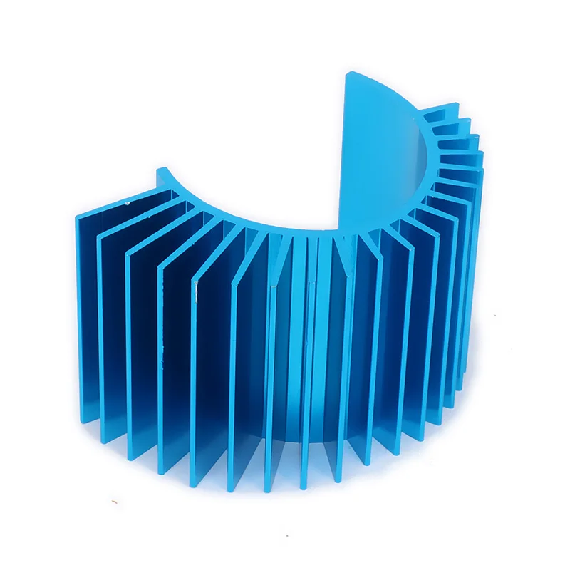 Радиатор охлаждения двигателя теплоотвод верхний вентилируемый Размер 540 545 550