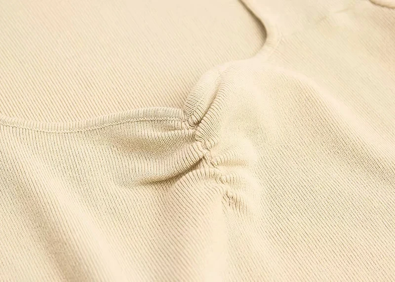 Женский Укороченный трикотажный топ с пышными рукавами вырезом-сердечком и