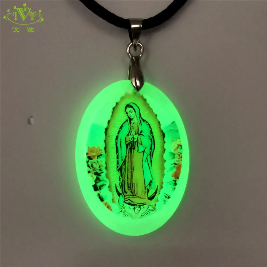 Luminous Men's Women's Pendant Necklace Virgin Mary Jesus Pendant Chain Necklace Glow In Dark Fashion Jewelry Wholesale Gifts