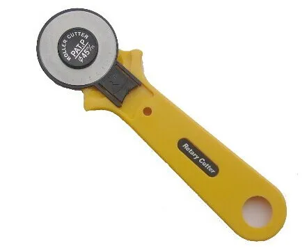 

Hot sale useful 28mm 45mm rotary cutter circular cut blade patchwork leather vinyl paper craft,Free Shipping.