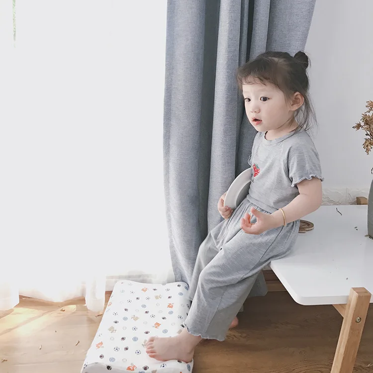 Летние милые пижамные комплекты с принтом клубники для девочек 1-7 лет, Детская футболка из чистого хлопка с короткими рукавами+ штаны, костюмы из 2 предметов