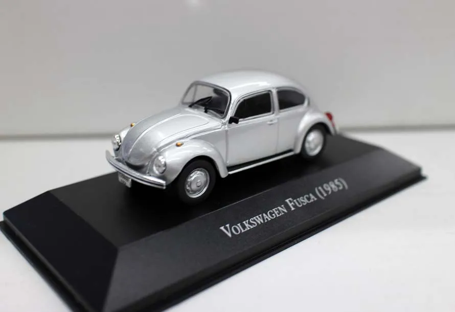 Серебристый Высокая имитация ретро классический автомобиль fusca 1961 модель, 1:43 сплав автомобиля игрушки, металлические литья, Коллекционная модель - Цвет: Серебристый