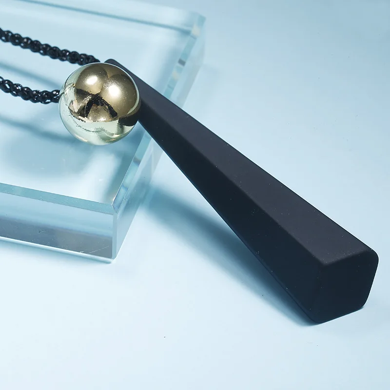 Новинка 2018 модное зимнее длинное ожерелье с бусинами черная подвеска золотым