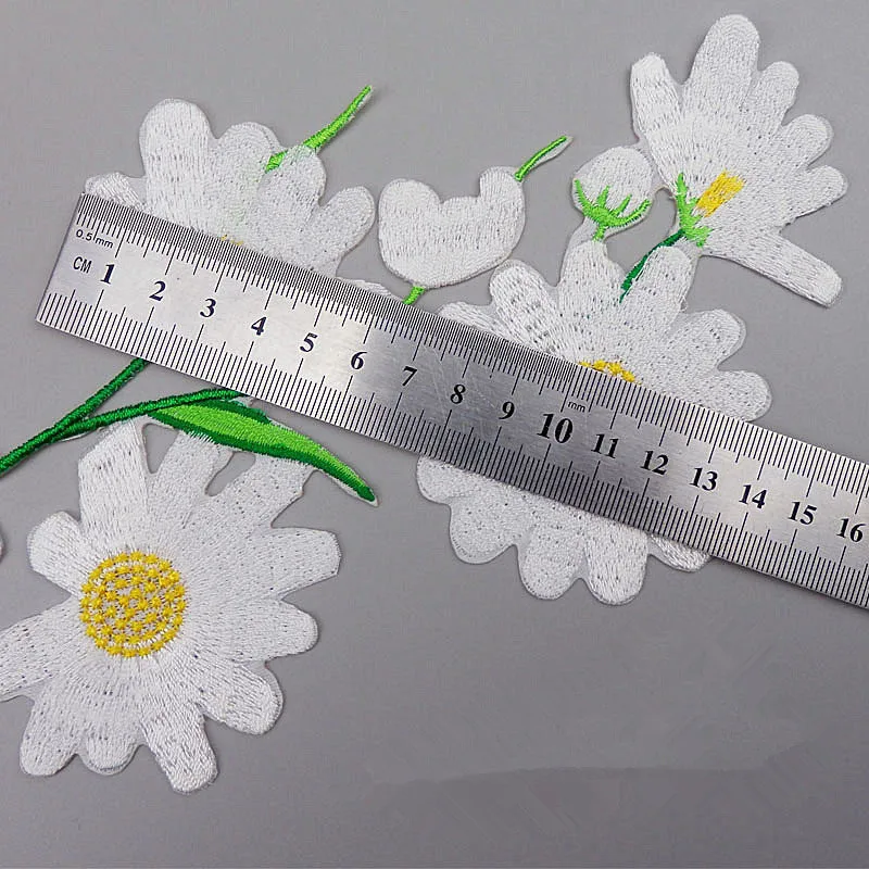 1 шт. DIY Вышивка розы Патч Аппликация утюг на мультфильм Нашивки милые дешевые