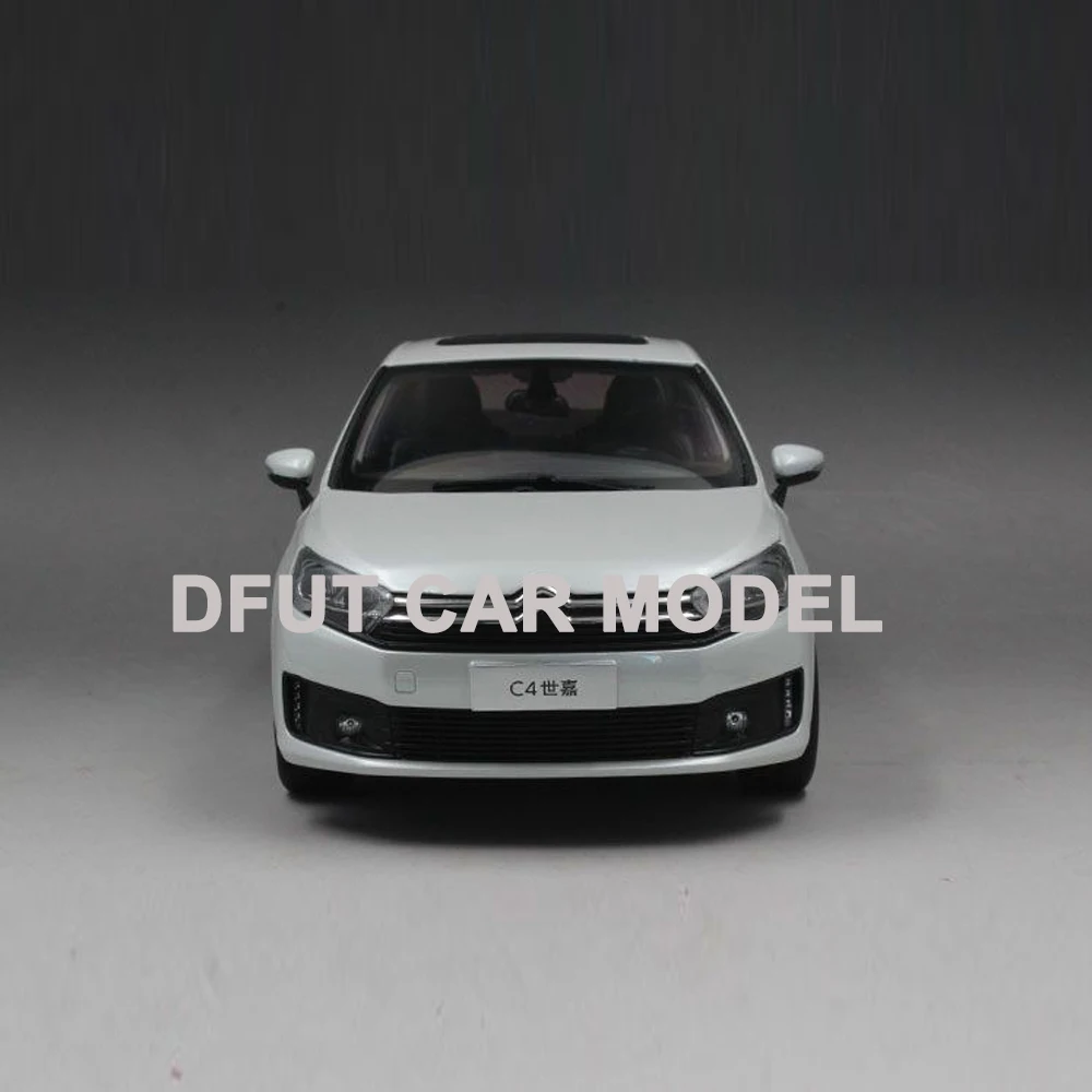 Литье под давлением колеса 1:18 сплав игрушки спортивный автомобиль модель C4