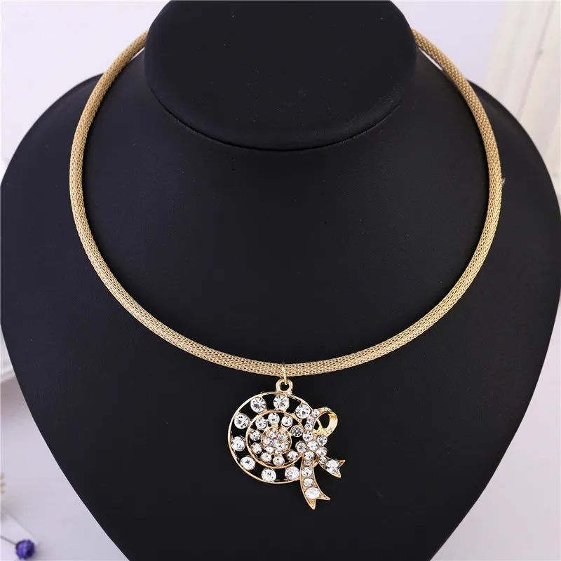 Кварцевый кристалл кулон-венок изысканное ожерелье со стразами 2017 оптовая