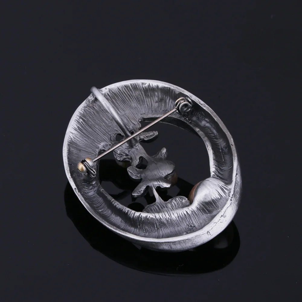 

JUJIE Vintage Female Geometric Irregular Rhinestone Pins Brooches