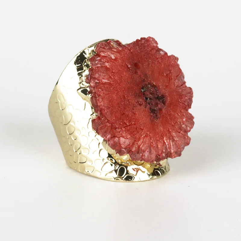 quartz red Чистый золотой цвет грубый сырой бледно-розовый детский геодезический кварц Кристалл Камень ломтик бисера Шарм Регулируемый Открытый чеканка кольцо манжеты для женщин - Цвет основного камня: quartz red