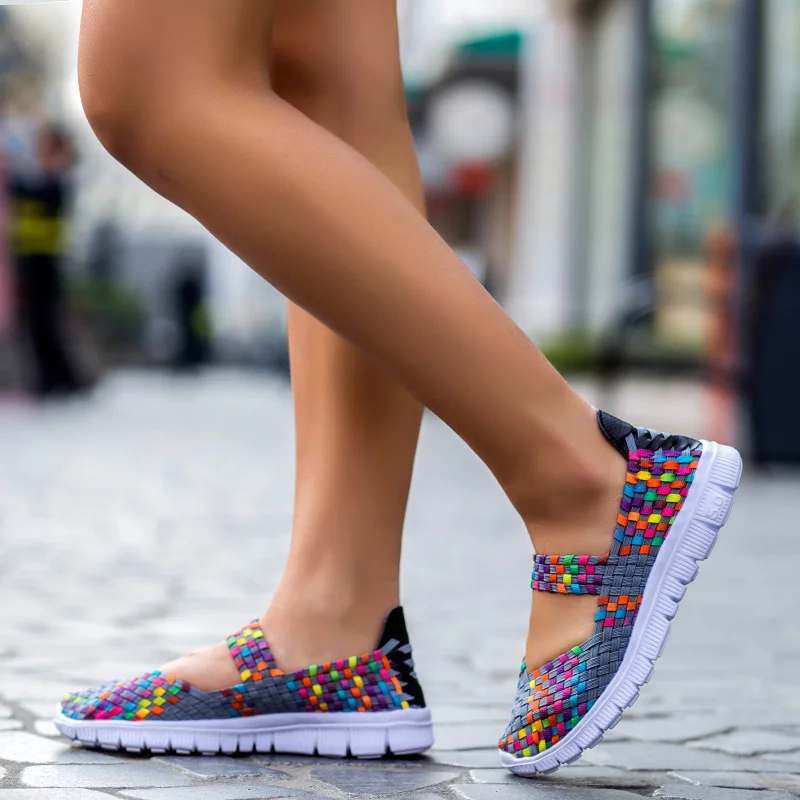 Модная женская тканая повседневная обувь женские кроссовки дышащие из сетчатого