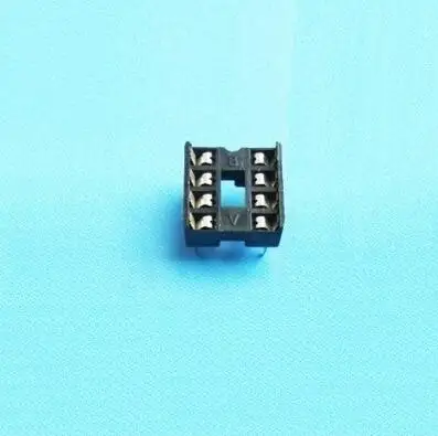 

40 шт. (20 шт.) NE555 IC 555 и 8 контактных DIP-разъемов