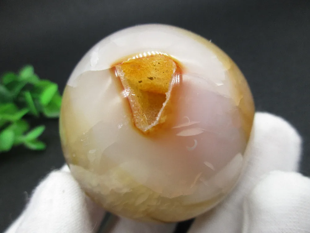 

High Quality Unique Natural Mineral yellow Agate Cave Ball Specimen Feng Shui Home Decoration Collection