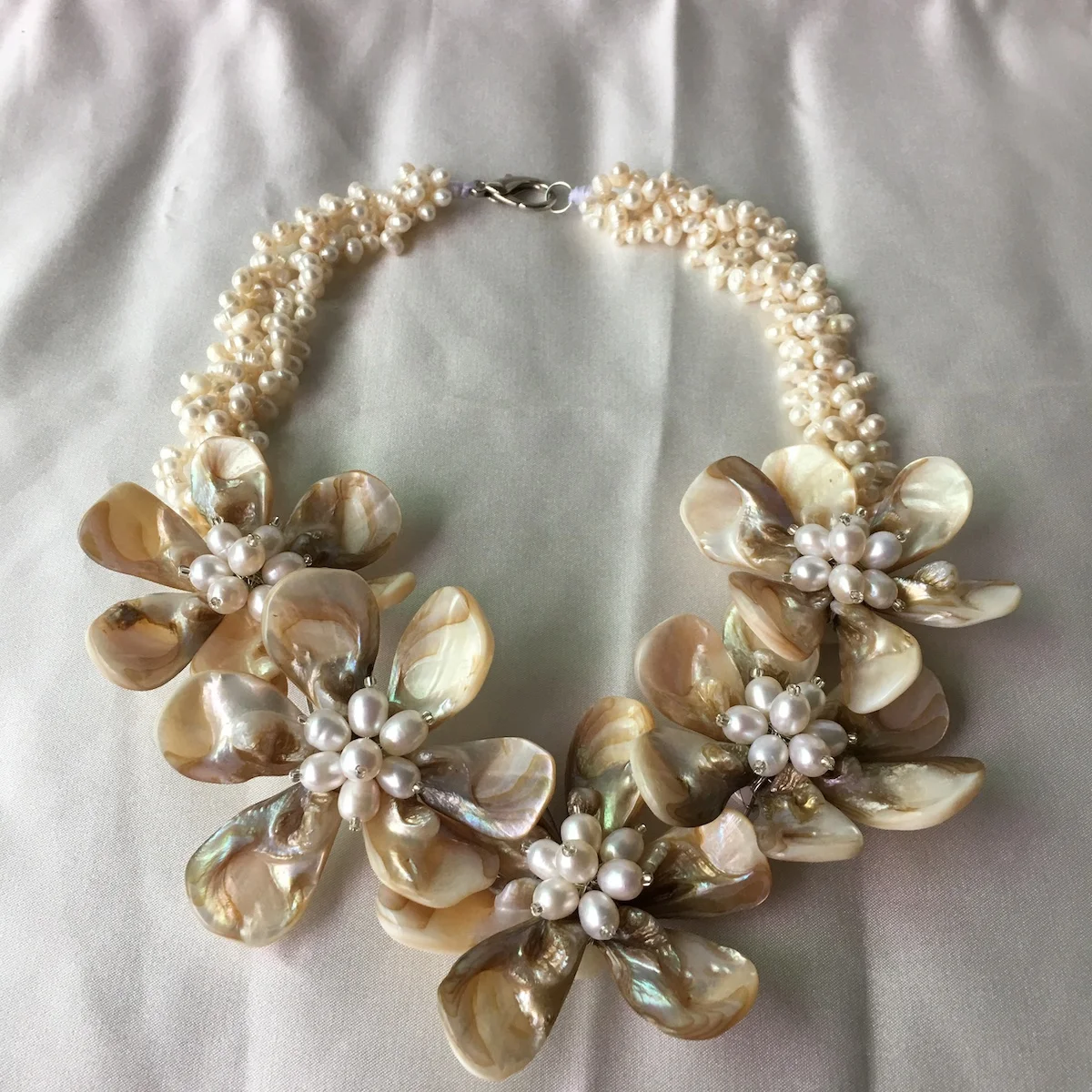 Günstig 2019 Luxus Punk Weiß Shell Weiß Perlen Blume Choker Halskette Für Frauen Hochzeit Schmuck Zubehör