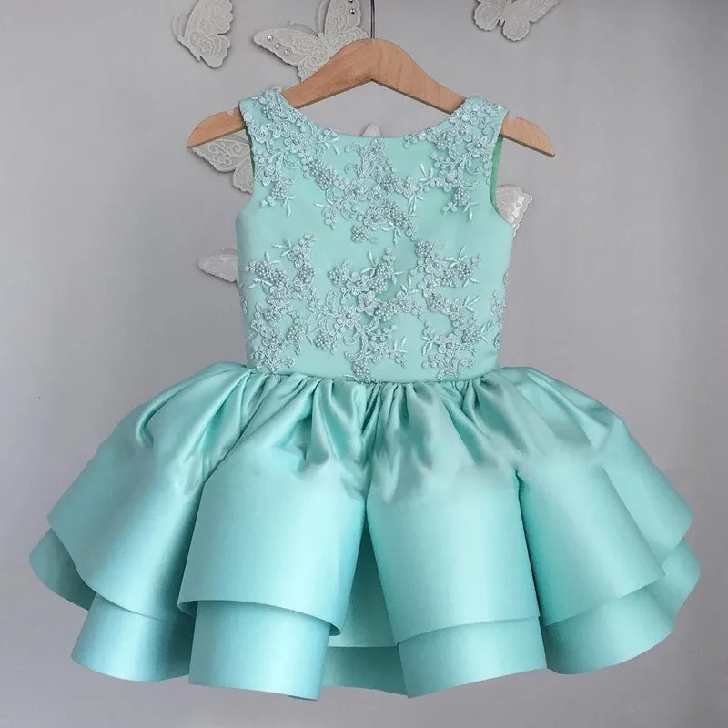 New Puffy Knee Length Ball Gowns Baby Girl Birthday DressLace Appliques Beading Bow Open Back Toddler Girls Birthday Party Gowns
