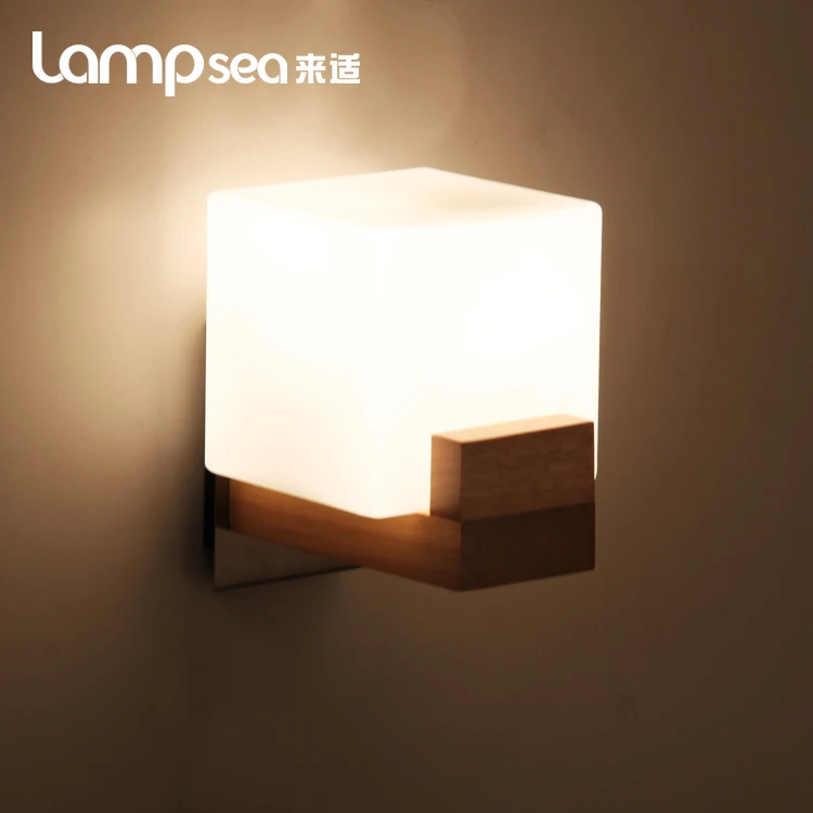 Lescol simple Japanese-style Korean staircase entrance hallway walls bedroom bedside lamp glass timber wood wall | Обустройство дома