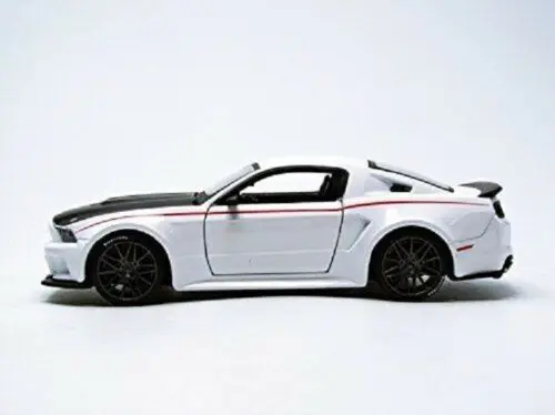 Maisto 1:24 2014 Ford Mustang уличный гонщик литья под давлением модель гоночный автомобиль