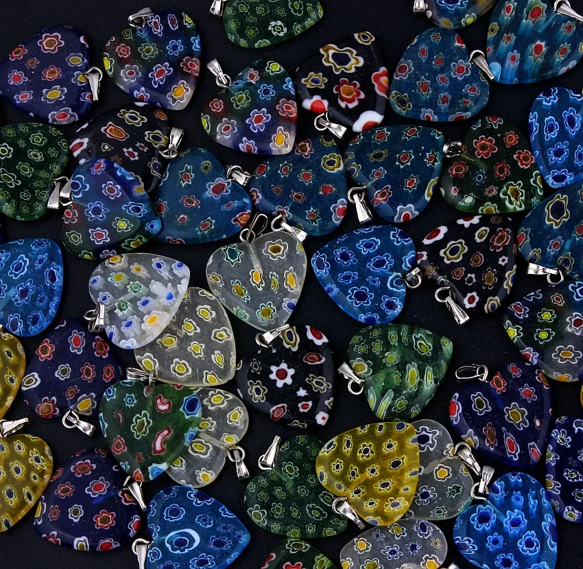 

QianBei Wholesale 20pcs /Lot Mix Style Murano Glass Flowers Heart Beads Silver Core Fit For European Charm NECKLACE