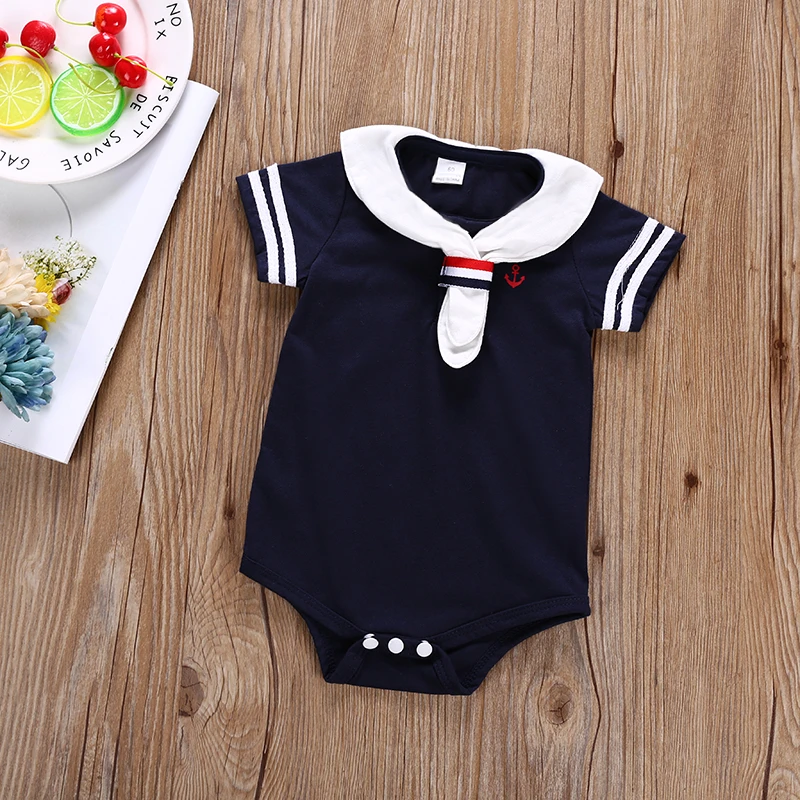 Детская одежда; белый комбинезон с принтом слона; однобортный комбинезон; Vogue Bebe; детская одежда