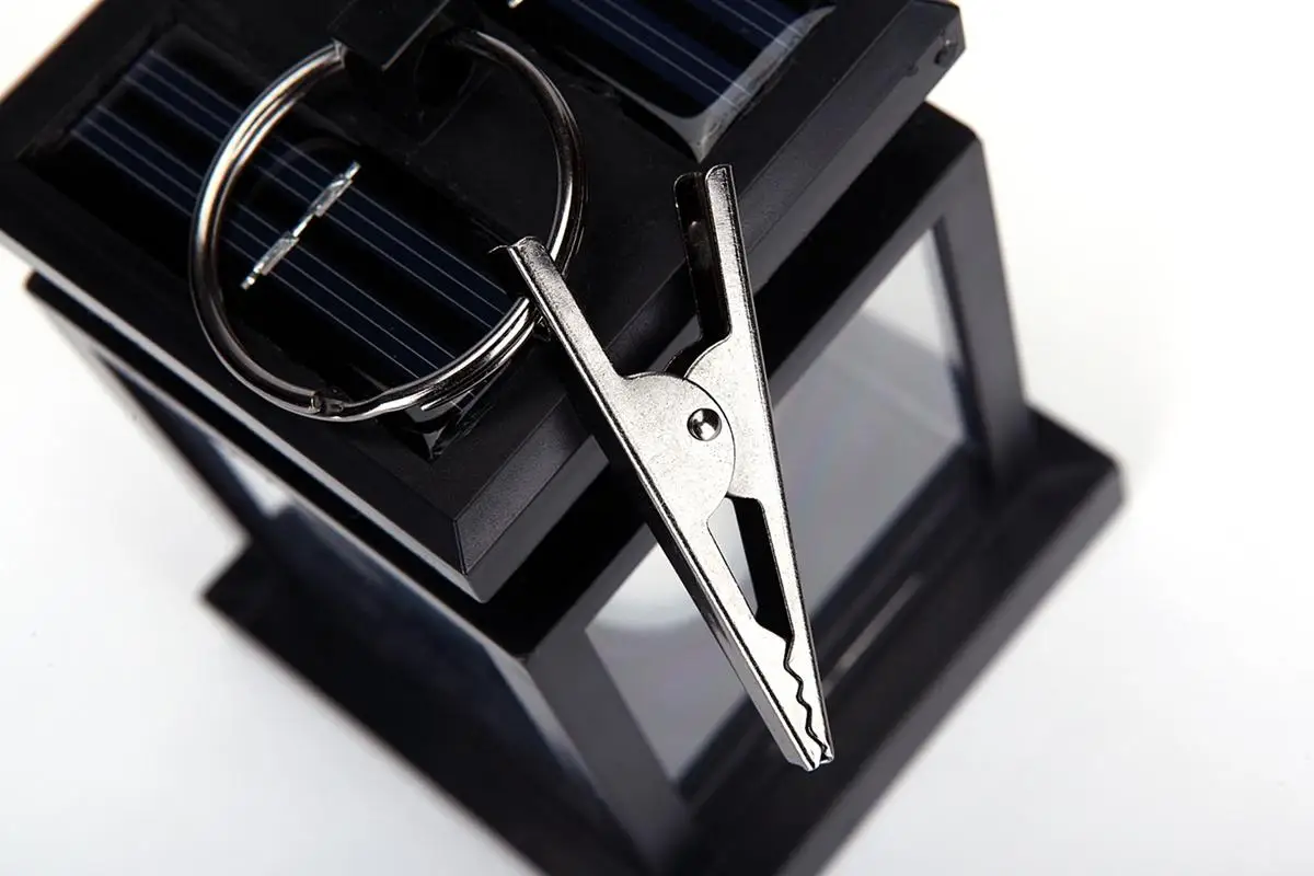 Светодиодная лампа на солнечной энергии для украшения сада |