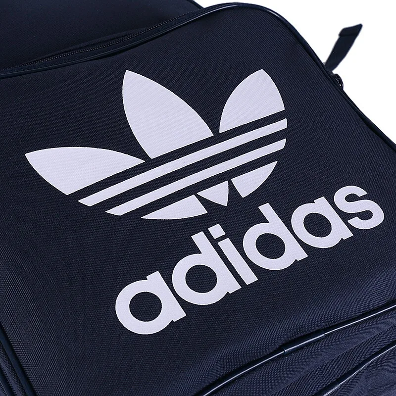 Новое поступление оригинальных рюкзаков унисекс с трифольгой Adidas Originals CLAS
