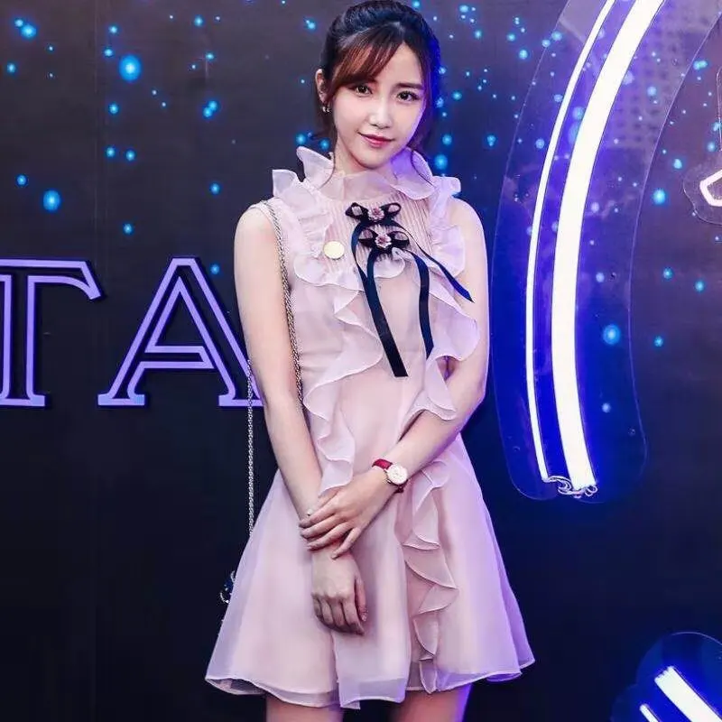 

2019 summer designer runway pink sleeveless bow flower dress ruffled collar ladies sexy ladies Slim sweet dress DR141