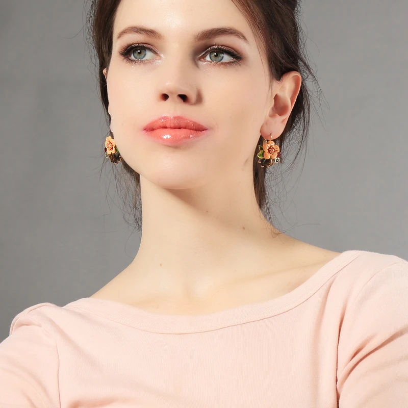 KISS ME шикарный эмалированный цветочный Ювелирный Набор оптом модные женские висячие серьги Длинная подвеска ожерелье Женские аксессуары