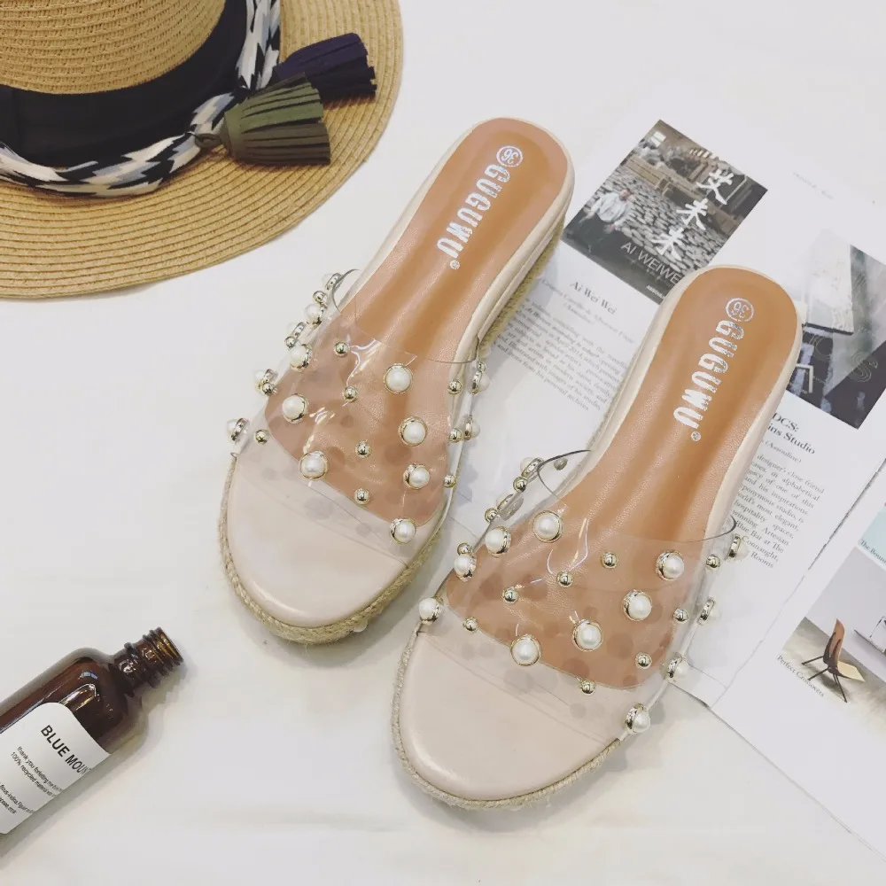 Брендовые прозрачные сандалии женские гладиаторы с жемчугом и заклепками в