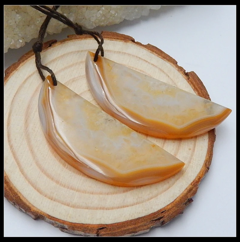 Серьги из натурального камня полукруглой формы с красным агатом 48x19x5 мм 13 4 г опт 1