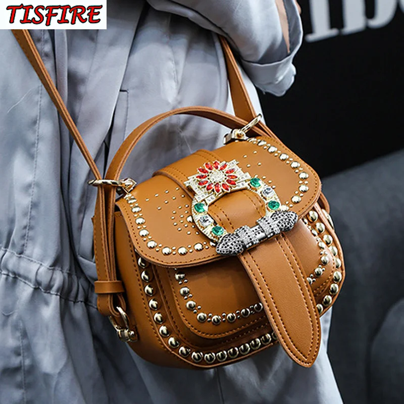 2018 новые кожаные седельная сумка абсолютно свинья заклепки crossbody мешок моды