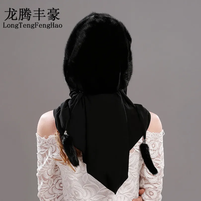 Рисунок 5 - Теплая зимняя норковая шапка с шарфом