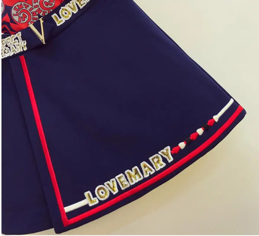

2020 Summer women Short Sleeve Print T-shirt + High Waist Embroidery Sequins mini Skirt Two Piece sets