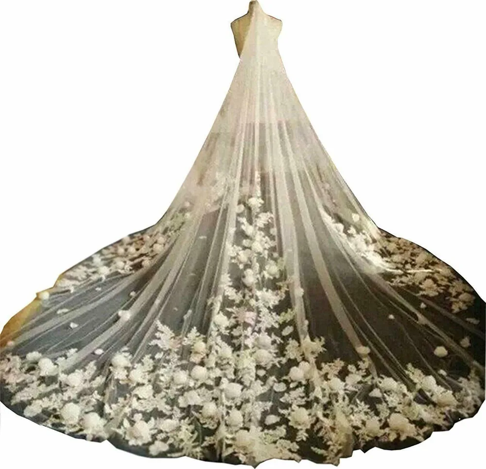 2019 Designed Cathedral Wedding Veils Lace Edge 3D Flowers Appliqued One-Layer Bridal Veils Shoulder Length Bridal Veil