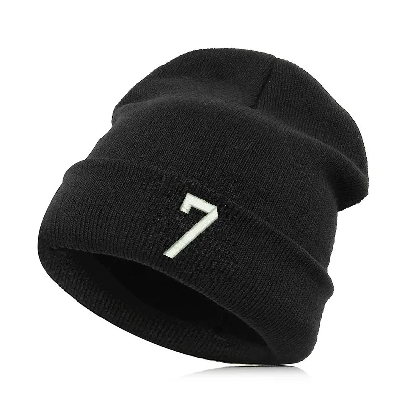 Черный Beanie шляпа Skullie шапка, вязаная шапка-носок с вышивкой; одежда в стиле «панк» Для мужчин Для женщин личности подростков уличных танцев-счастливое число 7 Siete семь сет - Цвет: Черный