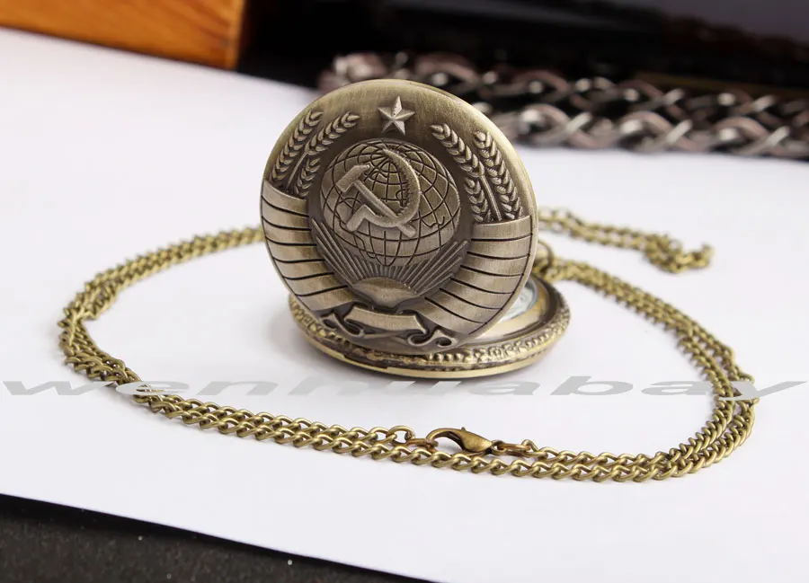 

Retro Bronze USSR Soviet Badges Sickle Hammer Pocket Watches Necklace Pendant Chain Clock CCCP Russia Emblem Communism Men Women