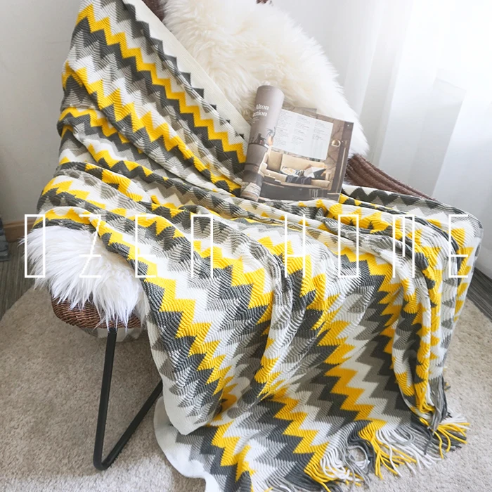 Prismatic Stripe Knitting Blanket Sofa Cover Decoration Carpet Cover Tailstock Yellow Blue Blanket - Цвет: Huang Hui