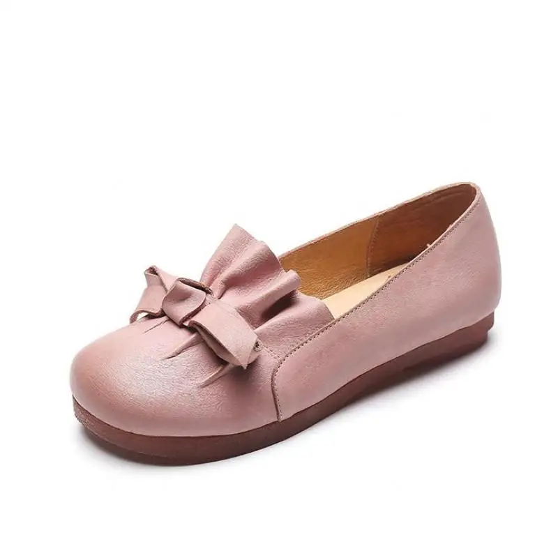 Женские кожаные туфли на плоской подошве розовые весенние низком каблуке