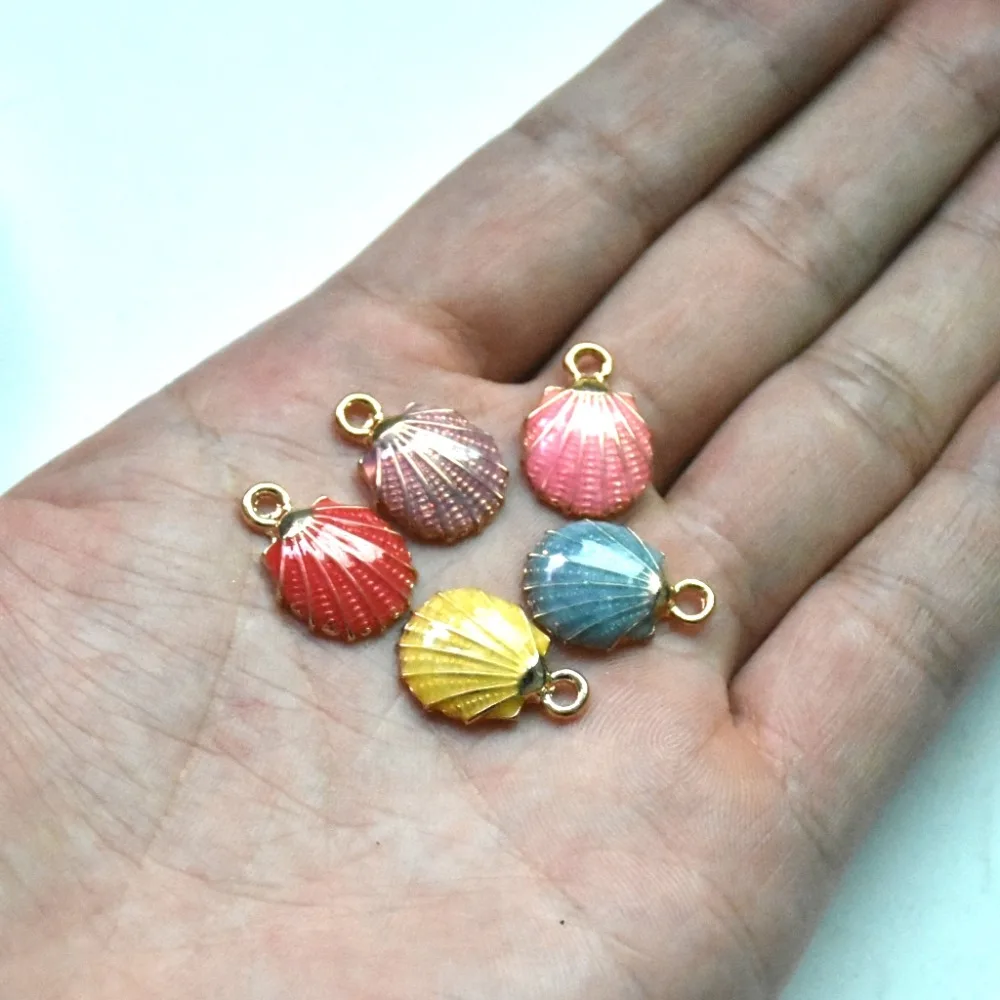 10 шт. смешанные Цвет Гребешок Shell эмалированная Подвеска цинковый сплав