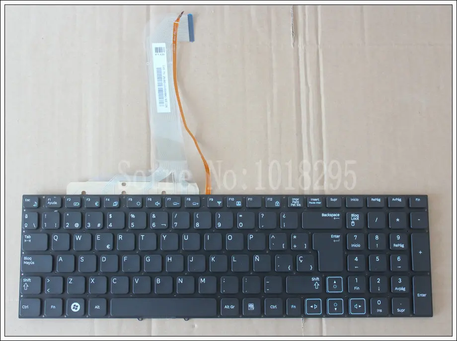 Клавиатура для ноутбука Samsung RF712 RF710 RF711 RF730 черная sp без рамки|laptop keyboard|keyboard for