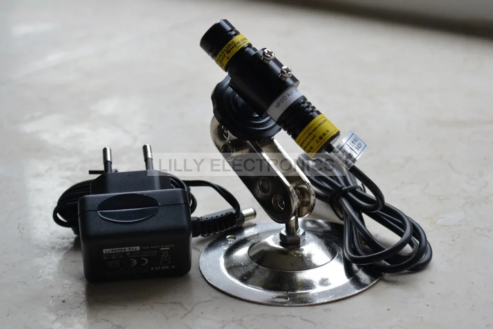 Инфракрасный Фокусируемый крестообразный лазерный модуль 830нм 200 МВт с адаптером