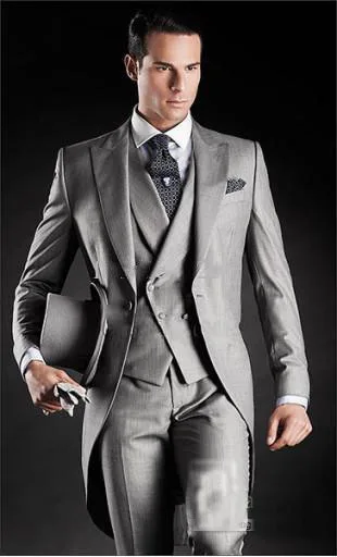

free shipping Light Grey Groom Tuxedos/One Button Peak Lapel Best man Groomsman Men Wedding Suits/Bridegroom (Jacket+Pants+Vestw